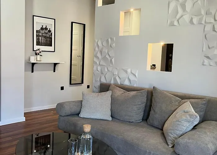 Rent-a-home アパート ヴァルナ